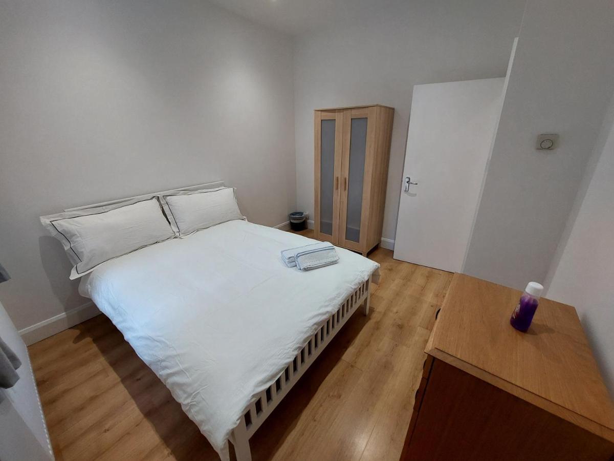 Cosy North Kensington Family Apartment For 4 Persons - Children Stay Free Лондон Номер фото
