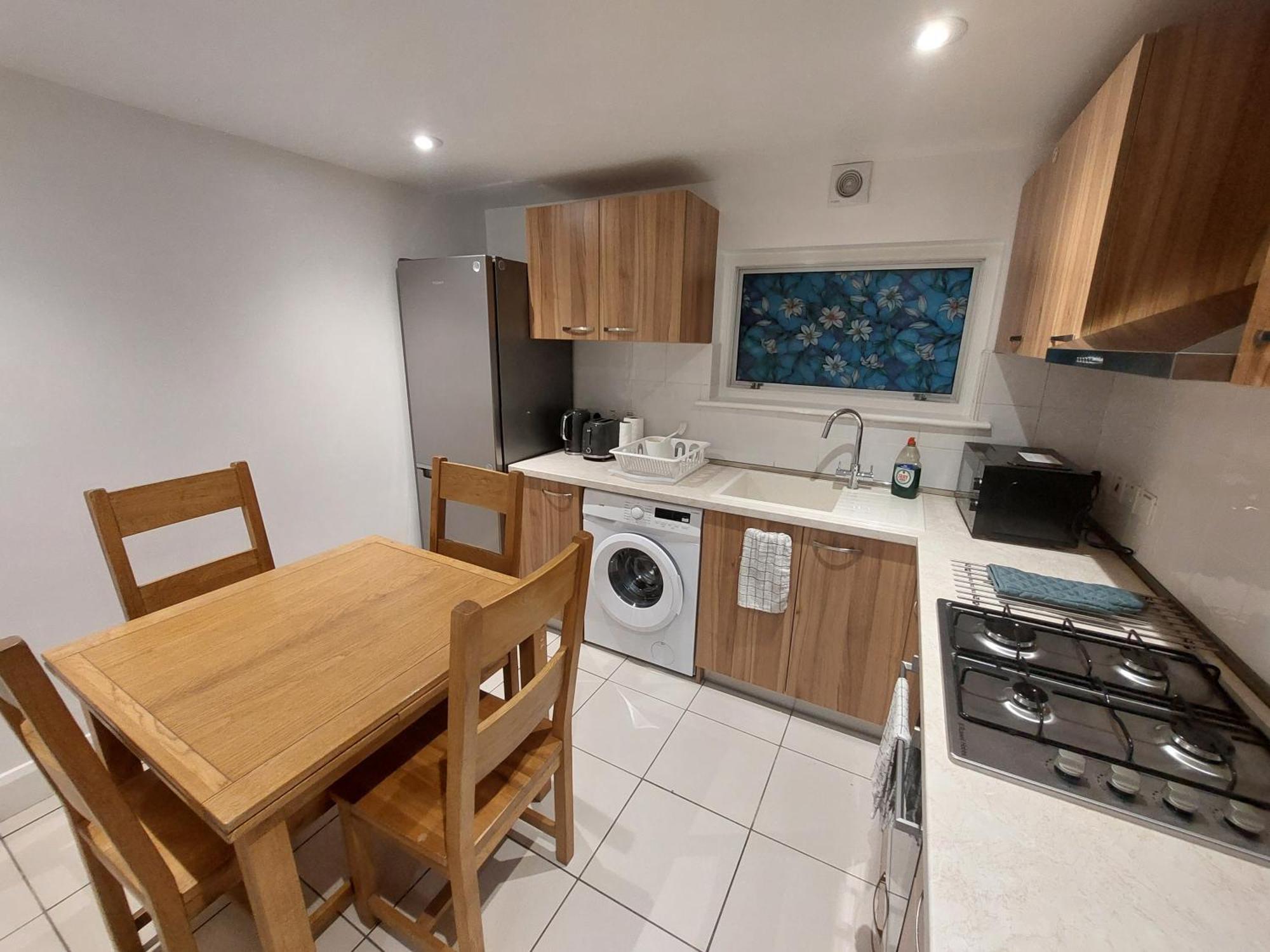 Cosy North Kensington Family Apartment For 4 Persons - Children Stay Free Лондон Экстерьер фото